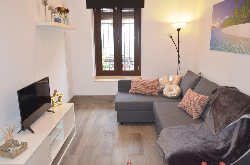 Apartamento San Jacinto Севілья Екстер'єр фото